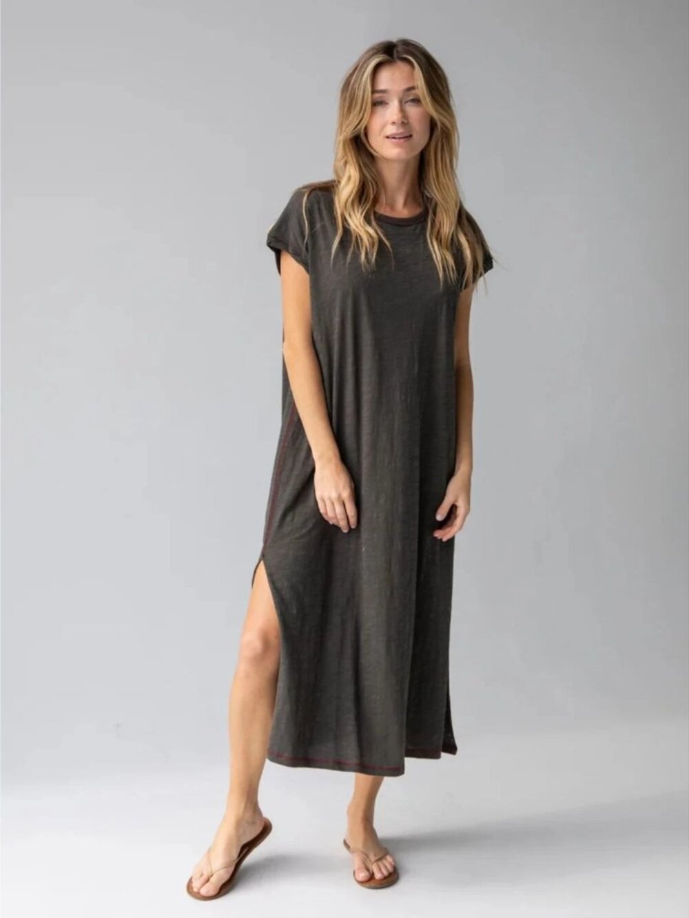 Natural Life Frankie Knit Tee Midi Dress in Charcoal Gray